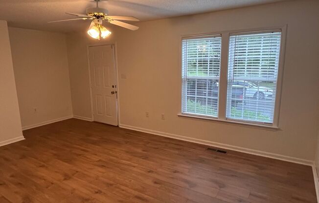 Cute 3 bedroom 1.5 bath home located close to downtown Holly Springs.