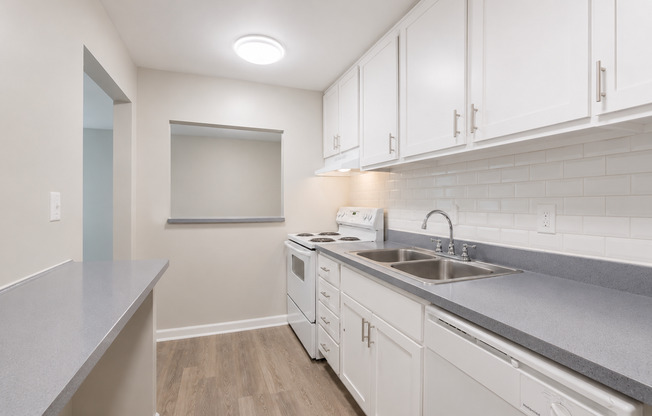 2 beds, 1.5 baths, 976 sqft, $1,400, Unit 2006-19