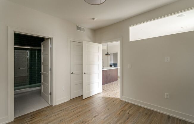 2 beds, 2 baths, $1,725, Unit 1050 N 4th St. Apt. 305