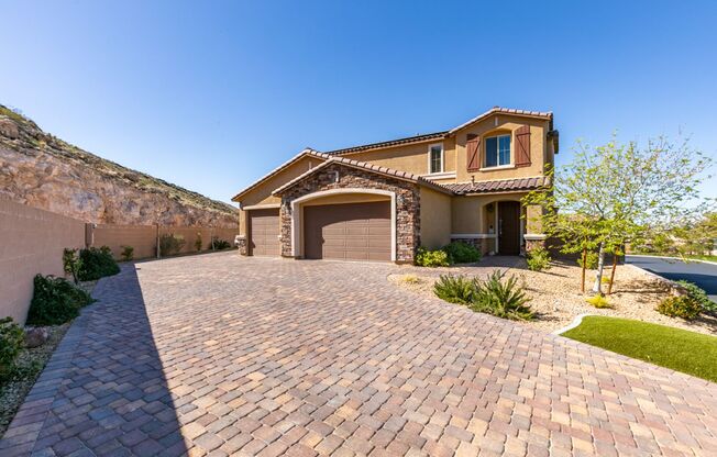 Beautiful Next-Gen Home with Private Entry Suite & Spacious Backyard * MOVE IN SPECIAL*