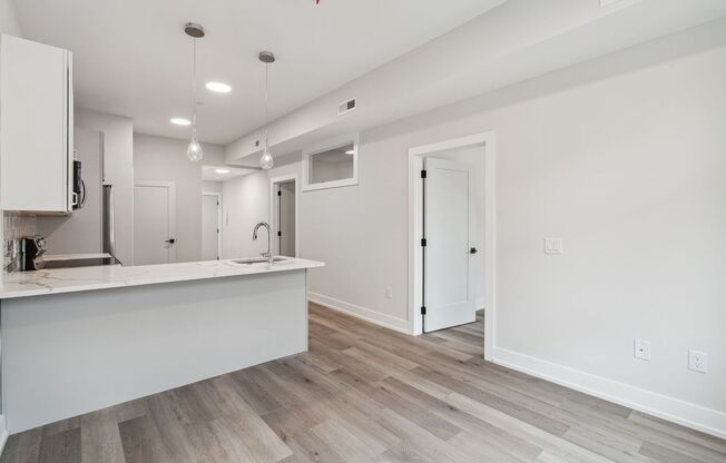 2 beds, 1 bath, 705 sqft, $2,050, Unit Unit 509