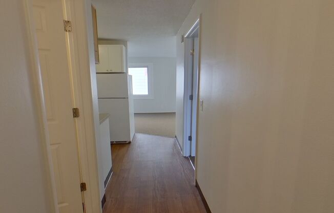 1 bed, 1 bath, $1,150, Unit 13