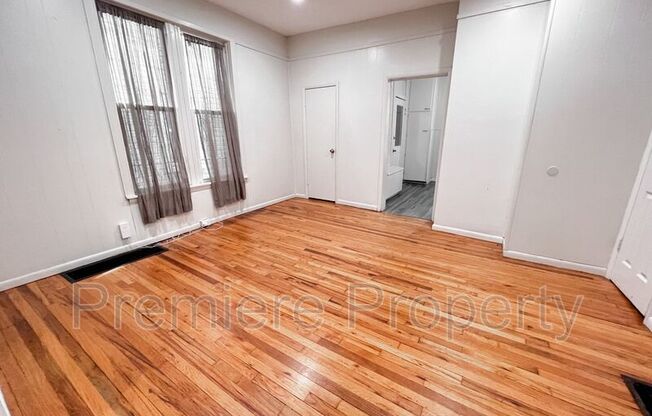 3419 LEXINGTON AVE