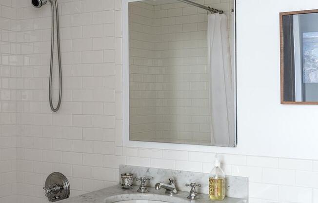 Studio, 1 bath, $3,925, Unit 8C