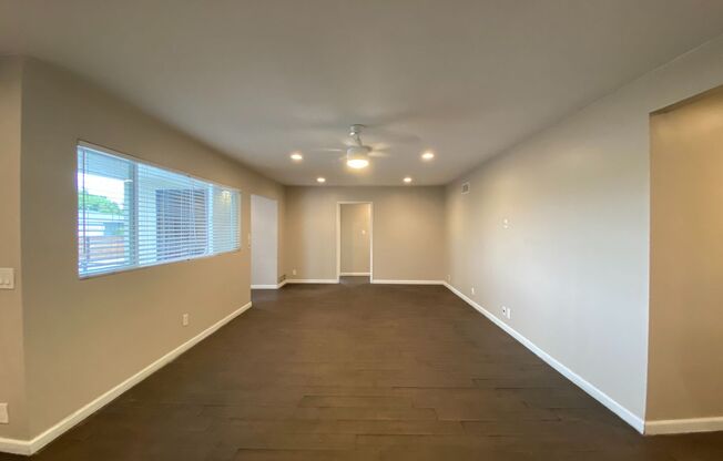 Huge Bedrooms, lots of Parking, closest to campus!