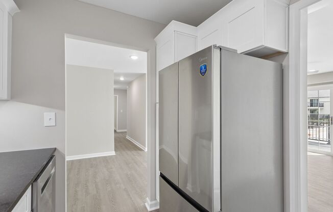 3 beds, 2 baths, 1,300 sqft, $1,900, Unit 121