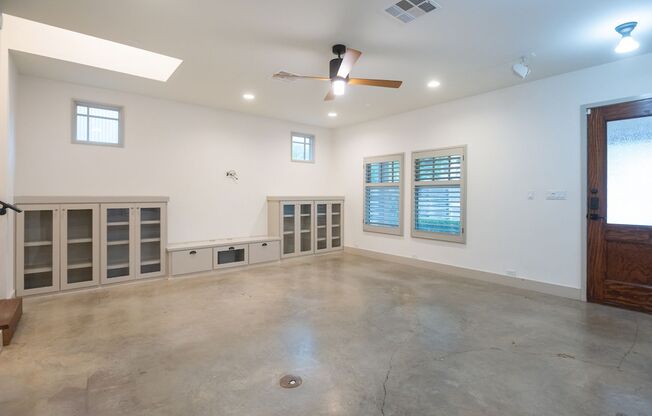 Bouldin Creek Neighborhood - Prime Location - 3/2.5!