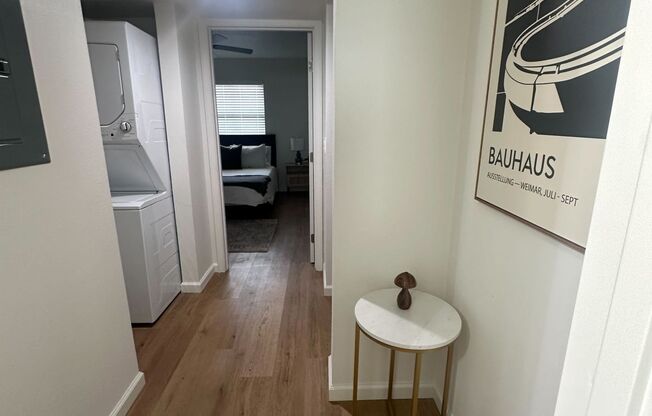 1 bed, 1 bath, 595 sqft, $1,290, Unit 115