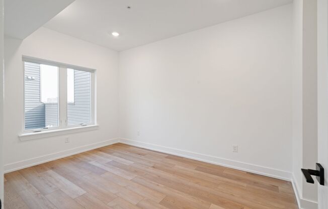 1 bed, 1 bath, 659 sqft, $1,700, Unit Unit 201
