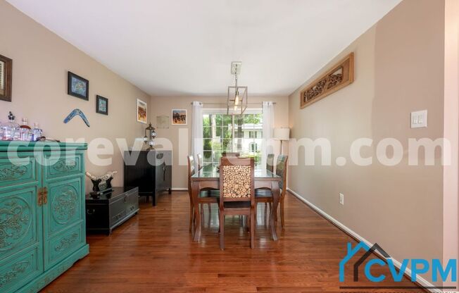 5 beds, 4.5 baths, $4,000