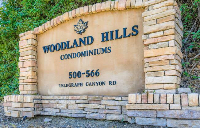 Spacious 3BR in Chula Vista – Renovated Kitchen, Private Balcony, Pool