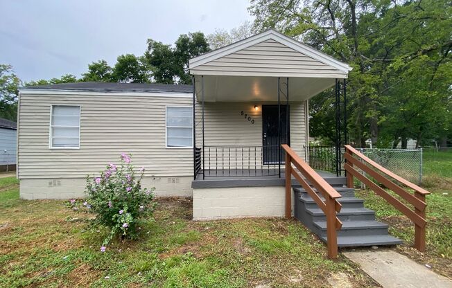 MOVE IN SPECIAL AVAILABLE!