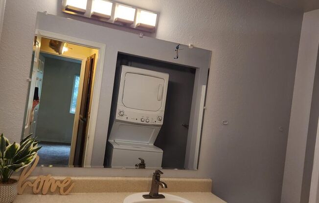 1 bed, 1 bath, 643 sqft, $1,500, Unit 213