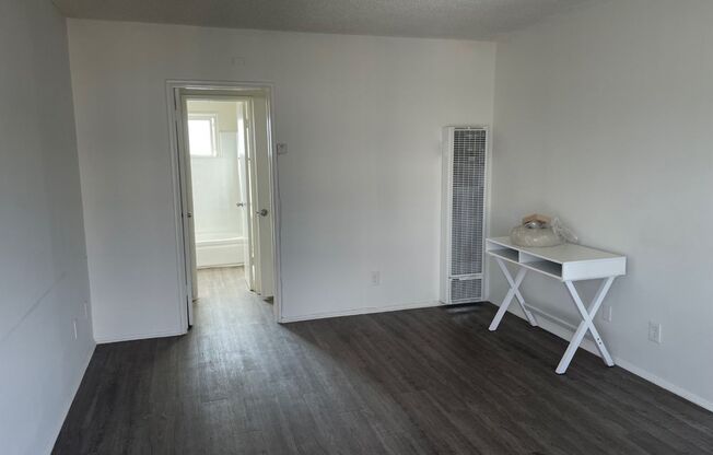 1 bed, 1 bath, 540 sqft, $1,895, Unit 21F