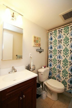 2 beds, 1 bath, 890 sqft, $3,100, Unit 14
