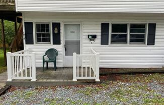 One bedroom unit close to downtown Carrboro!