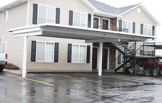 BEAUTIFUL 2 Bed 1 bath Continental condo with washer and dryer and covered parking