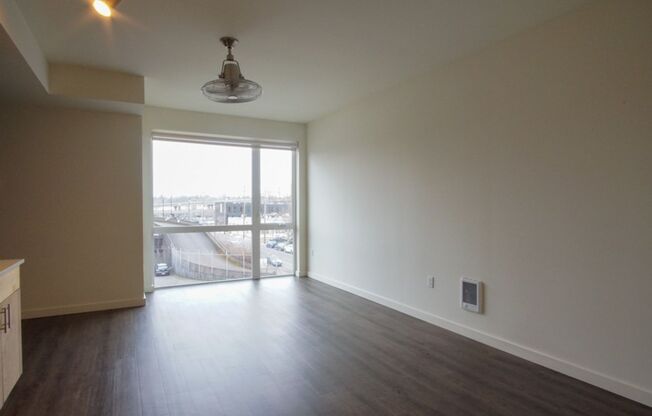 1 bed, 1 bath, $1,275, Unit 308