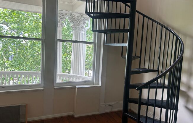 2014 Grove Avenue
