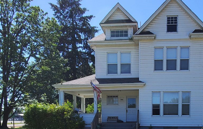 Cozy 4 Bed, 1.5 Bath Country House in Jefferson