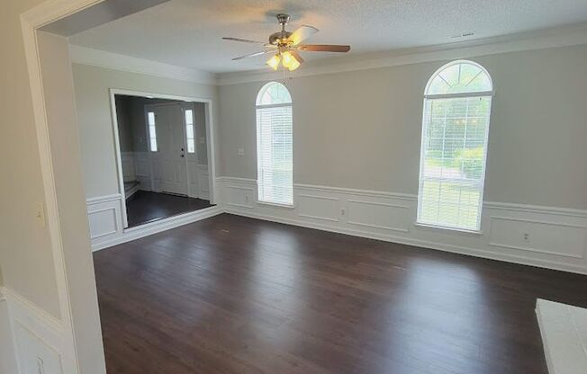 Steel Creek Area! Traditional 4BR/2.5BR Home in Walkers Creek Subdivision
