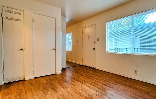 1 bed, 1 bath, 450 sqft, $1,795, Unit 4