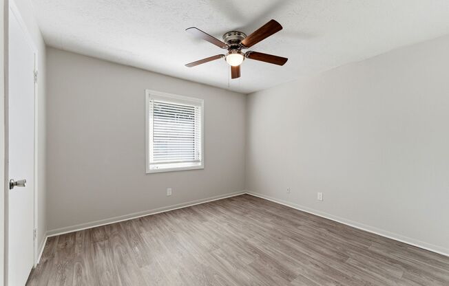 2 beds, 1.5 baths, 950 sqft, $1,289, Unit C09