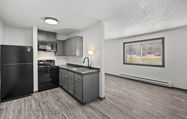 1 bed, 1 bath, 575 sqft, $825, Unit 01-002