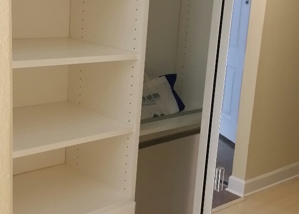 La Jolla 2bed 2bath, hardwood floors, patio, upgraded