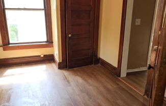 Studio, 1 bath, $595, Unit Apt B