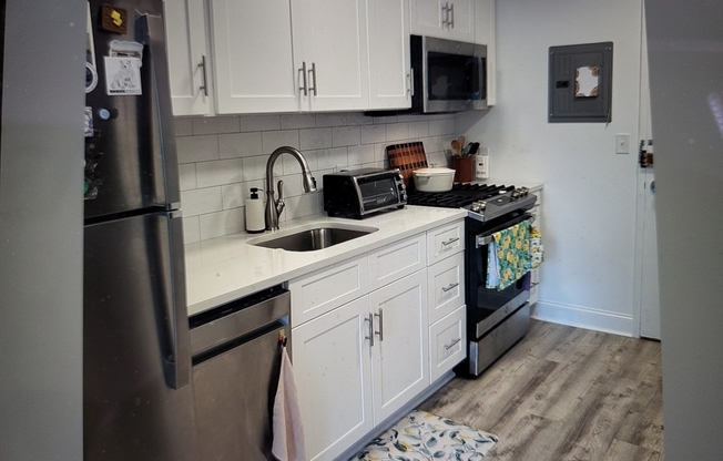 Studio, 1 bath, 500 sqft, $2,600, Unit 715