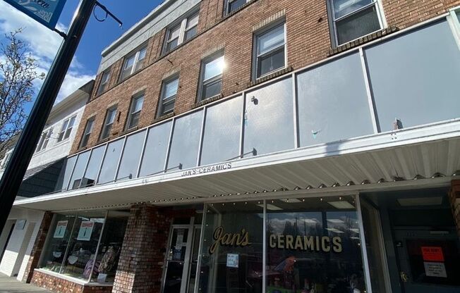 1225 Commerce Ave