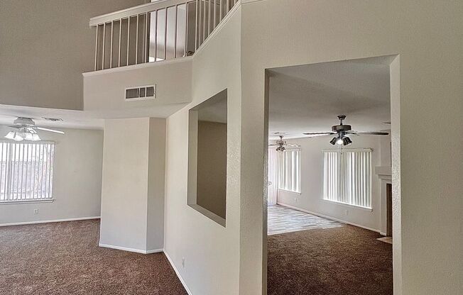 LARGE DESERT SHORES HOME, 4 BD 2.5 BATH, VAULTED CEILINGS, INCREDIBLE VALUE