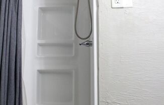 Spacious House for Rent in the Heart of Tulsa!