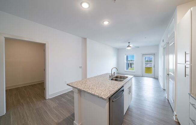 1 bed, 1 bath, 685 sqft, $1,395, Unit 205