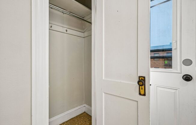 1 bed, 1 bath, $2,400, Unit 5S-7