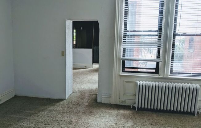 1 bed, 1 bath, $1,195, Unit 3rd Floor