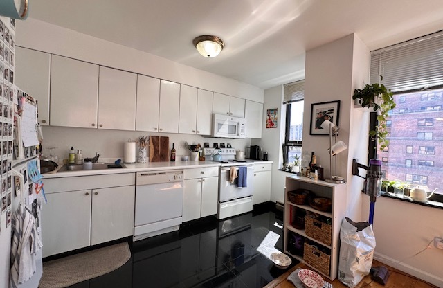 1 bed, 1 bath, $3,950, Unit 9B