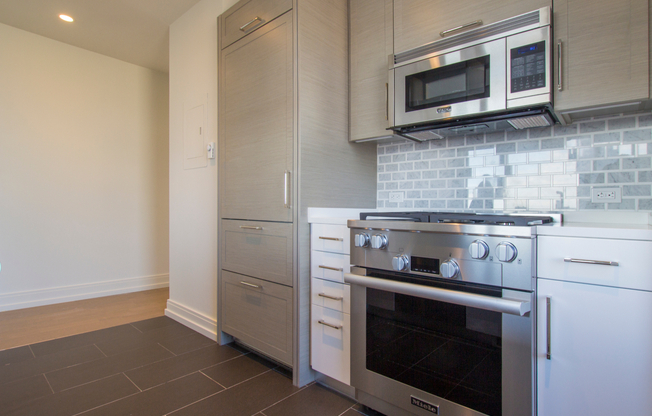 Studio, 1 bath, $5,045, Unit 51M