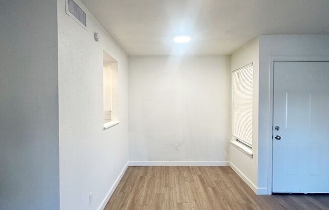 2 beds, 1 bath, 950 sqft, $950, Unit 1D