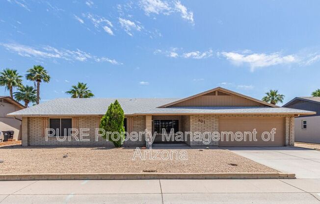 301 E ANGELA DR