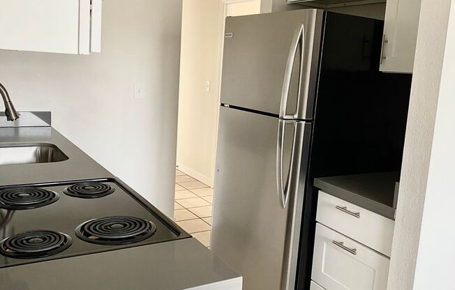 1 bed, 1 bath, 700 sqft, $1,595, Unit 208