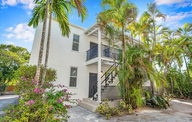 2 beds, 1 bath, $2,750, Unit 893-1