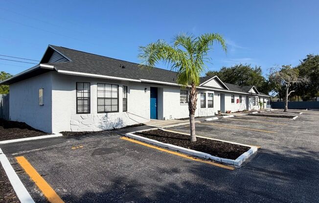 The Flats at Tarpon Springs