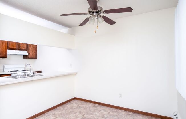 3 beds, 2 baths, 1,224 sqft, $1,895, Unit 223-304