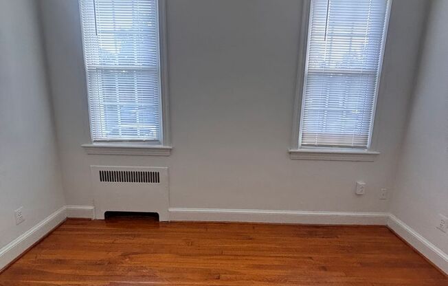 2 beds, 1 bath, 822 sqft, $1,895, Unit 402 #11