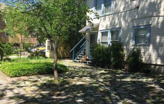 906 W 22nd St (LO)