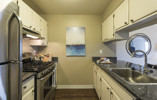 1 bed, 1 bath, 700 sqft, $1,850, Unit 10