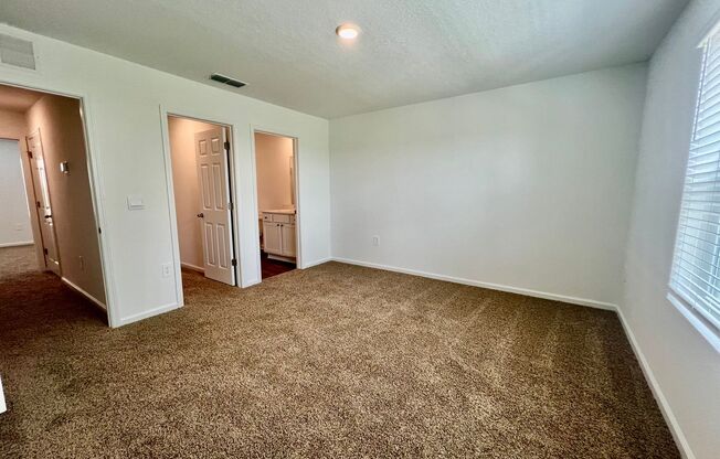 2 beds, 2.5 baths, $1,600