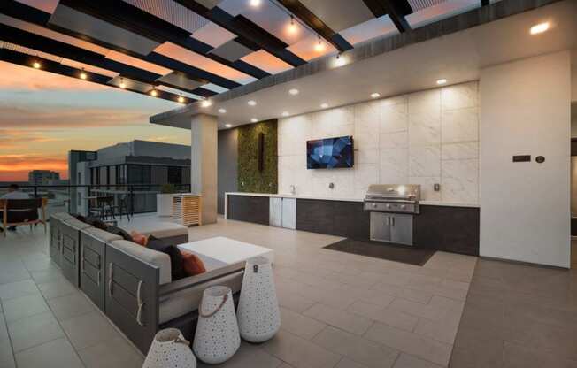 Outdoor Seating Apartment North Scottsdale